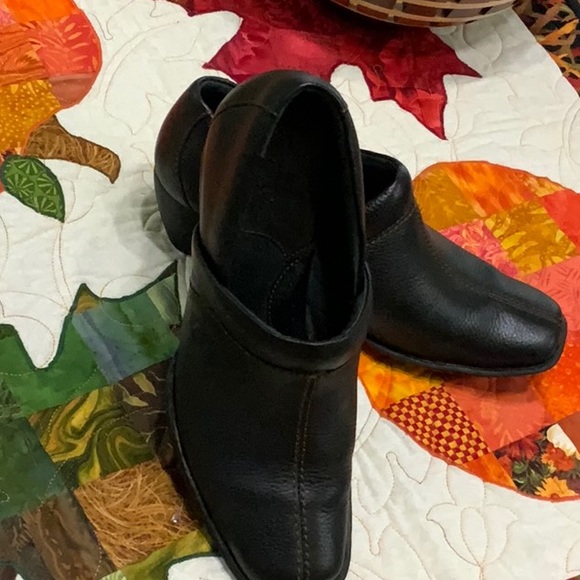 ❣️Born EUC Black shoes - Picture 5 of 11